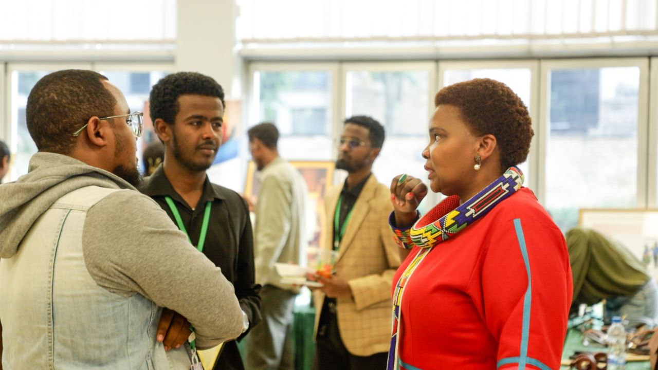 A one-on-one conversation between a participant and the session host
